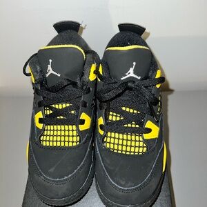 Jordan 4 Retro Kids Shoes - Black and Yellow